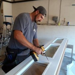***SAME DAY GARAGE DOOR REPAIRS - FREE ESTIMATES - CHEAPEST PRICES*** (Auburn / Newcastle / Penryn / Cool / Pilot Hill / Meadow Vis) picture