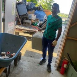 🦾Bulk🚛Trash🗑Removal🛻/Cleanouts🌪 120per load (most materials) (Baltimore/Baltimore County) picture